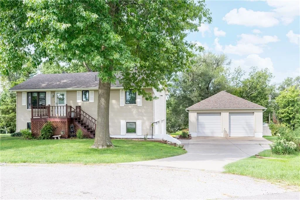 1207 Saint Paul Avenue, Excelsior Springs MO